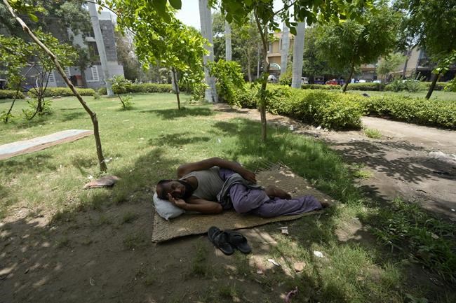 Weather forecasters warn Pakistanis to stay indoors ahead of new heat wave | iNFOnews.ca