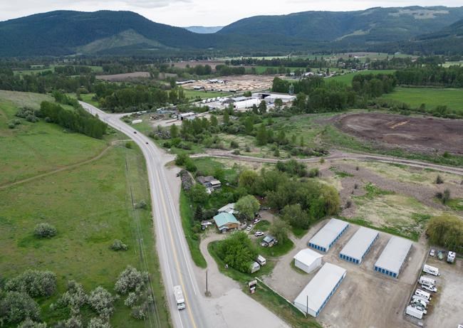'Looking over our shoulders': A killing looms large in a little B.C. town | iNFOnews.ca 'Looking over our shoulders': A killing looms large in a little B.C. town | iNFOnews.ca