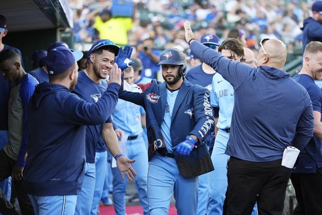Replay reviews unavailable in Blue Jays-Tigers game after power failure disrupts both broadcasts | iNFOnews.ca