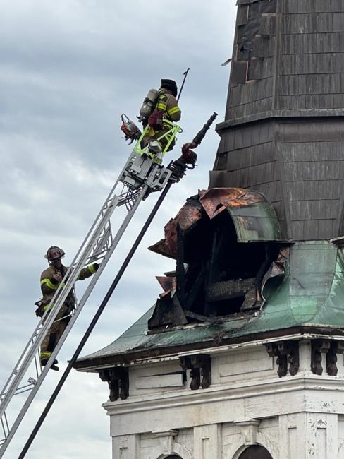 More severe weather moves through Midwest as Iowa residents clean up tornado damage | iNFOnews.ca More severe weather moves through Midwest as Iowa residents clean up tornado damage | iNFOnews.ca