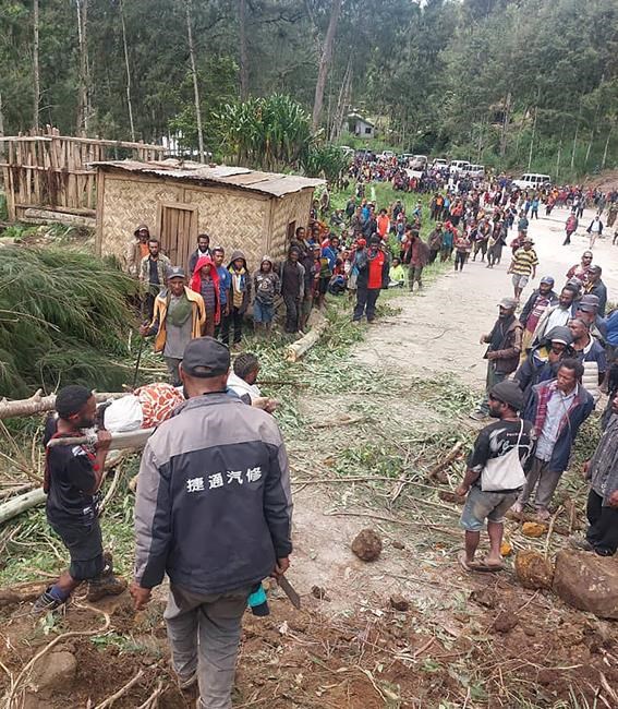 Emergency convoy delivers provisions to survivors of devastating landslide in Papua New Guinea | iNFOnews.ca