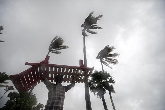 Bangladesh evacuates hundreds of thousands as a severe cyclone approaches from the Bay of Bengal | iNFOnews.ca Bangladesh evacuates hundreds of thousands as a severe cyclone approaches from the Bay of Bengal | iNFOnews.ca