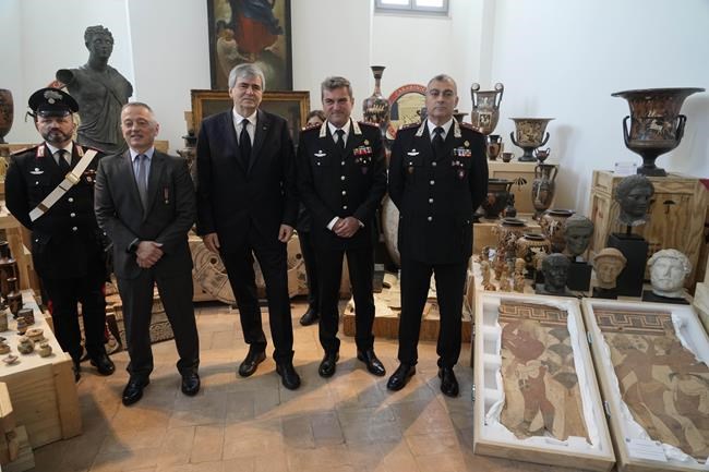 US vows more returns of looted antiquities as Italy celebrates latest haul of 600 artifacts | iNFOnews.ca