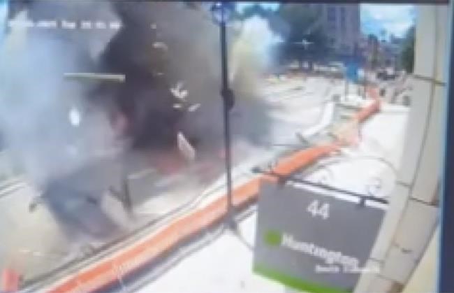 Building explosion kills bank employee and injures 7 others in Youngstown, Ohio | iNFOnews.ca Building explosion kills bank employee and injures 7 others in Youngstown, Ohio | iNFOnews.ca