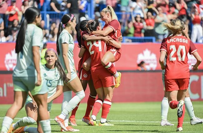 Evelyne Viens the spark as Canadian women's soccer team defeats Mexico 2-0 | iNFOnews.ca Evelyne Viens the spark as Canadian women's soccer team defeats Mexico 2-0 | iNFOnews.ca