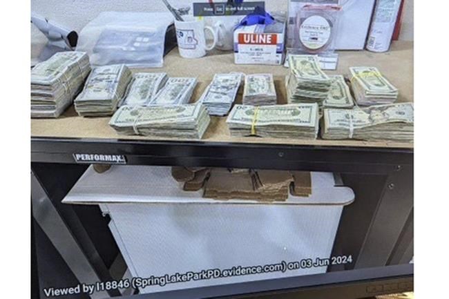 Deliberations continue in $40 million fraud trial roiled by bag of cash for a juror | iNFOnews.ca Deliberations continue in $40 million fraud trial roiled by bag of cash for a juror | iNFOnews.ca