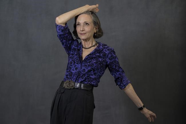 No sets? Few props? No problem, says Bebe Neuwirth on 'deconstructed' 'Cabaret' revival | iNFOnews.ca