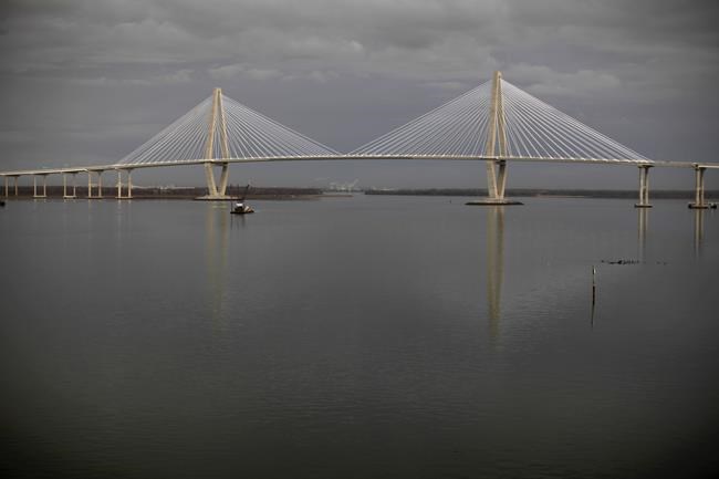 Ship at full throttle in harbor causes major South Carolina bridge to close until it passes safely | iNFOnews.ca