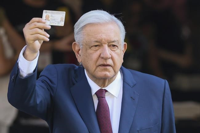 Mexico's president vows to press ahead with changes to Constitution despite market nervousness | iNFOnews.ca