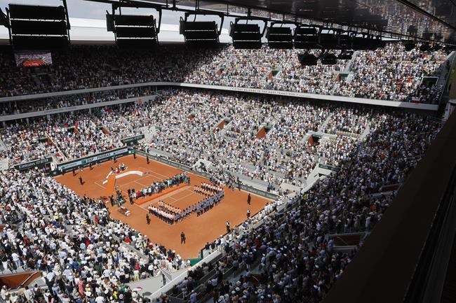 Iga Swiatek wins a third consecutive French Open women's title by overwhelming Jasmine Paolini | iNFOnews.ca Iga Swiatek wins a third consecutive French Open women's title by overwhelming Jasmine Paolini | iNFOnews.ca