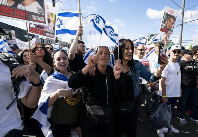 Toronto 'Walk with Israel' event held amid high security, faceoffs with protesters | iNFOnews.ca Toronto 'Walk with Israel' event held amid high security, faceoffs with protesters | iNFOnews.ca