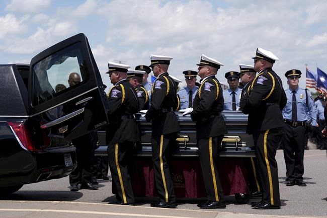 Minneapolis police officer killed while responding to a shooting call is remembered as a hero | iNFOnews.ca Minneapolis police officer killed while responding to a shooting call is remembered as a hero | iNFOnews.ca