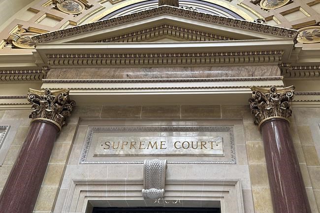 Wisconsin Supreme Court keeps ban on mobile absentee voting sites in place for now | iNFOnews.ca Wisconsin Supreme Court keeps ban on mobile absentee voting sites in place for now | iNFOnews.ca