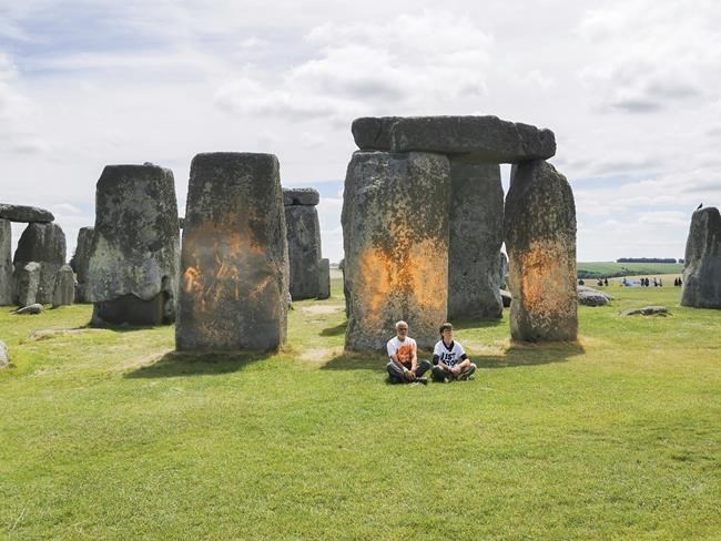 Climate protesters arrested over spraying orange paint on Stonehenge monument | iNFOnews.ca