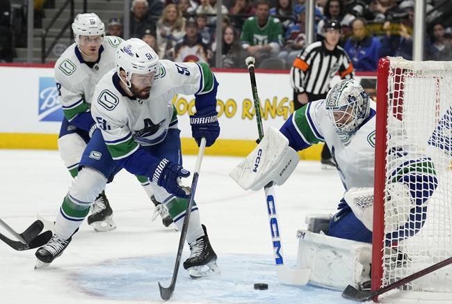 Vancouver Canucks sign defenceman Mark Friedman to one-year deal | iNFOnews.ca