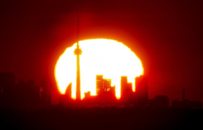 Extreme heat deaths higher among seniors and in cities with more renters, study says | iNFOnews.ca