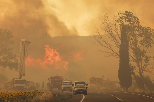 A fire that spread through settlements in Turkey killed 11. Greece evacuates villages for safety | iNFOnews.ca A fire that spread through settlements in Turkey killed 11. Greece evacuates villages for safety | iNFOnews.ca