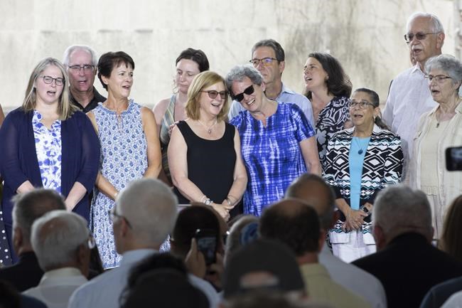 Ceremony marks start of rebuilding for Pittsburgh synagogue targeted in antisemitic mass shooting | iNFOnews.ca