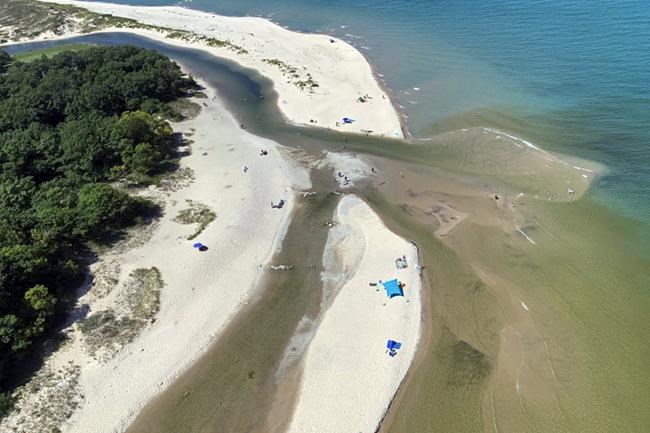 Man who diverted national park river to ease boat access to Lake Michigan is put on probation | iNFOnews.ca