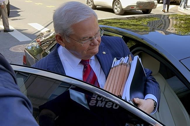 Prosecutors in Sen. Bob Menendez's bribery trial rest; Judge rejects defense request for acquittals | iNFOnews.ca