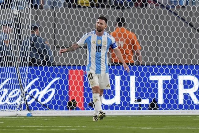 Lionel Messi to rest for Argentina's final Copa America group match against Peru with leg injury | iNFOnews.ca Lionel Messi to rest for Argentina's final Copa America group match against Peru with leg injury | iNFOnews.ca