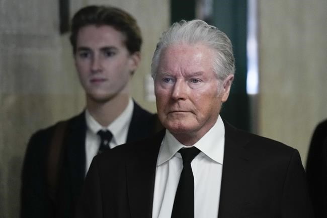 Eagles singer Don Henley sues for return of handwritten ‘Hotel California’ lyrics | iNFOnews.ca Eagles singer Don Henley sues for return of handwritten ‘Hotel California’ lyrics | iNFOnews.ca