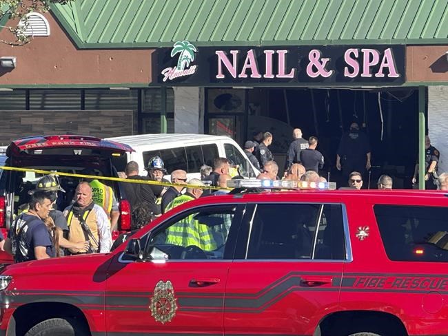 Driver charged with DWI after New York nail salon crash that killed 4 and injured 9 | iNFOnews.ca