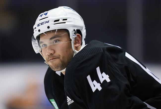 Canucks sign defenceman Jett Woo to one-year, two-way contract | iNFOnews.ca Canucks sign defenceman Jett Woo to one-year, two-way contract | iNFOnews.ca