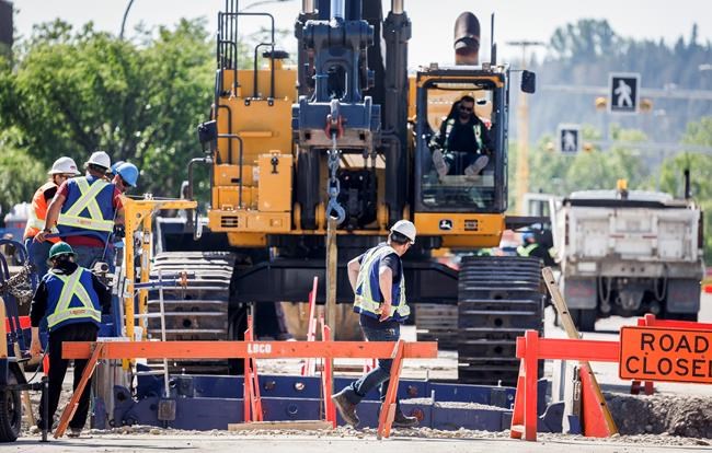 Calgary lifts indoor water restrictions, outdoor ban remains after water main break | iNFOnews.ca Calgary lifts indoor water restrictions, outdoor ban remains after water main break | iNFOnews.ca