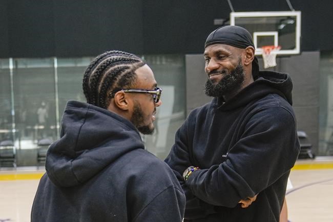 LeBron James agrees to a 2-year extension with the Los Angeles Lakers, AP source says | iNFOnews.ca