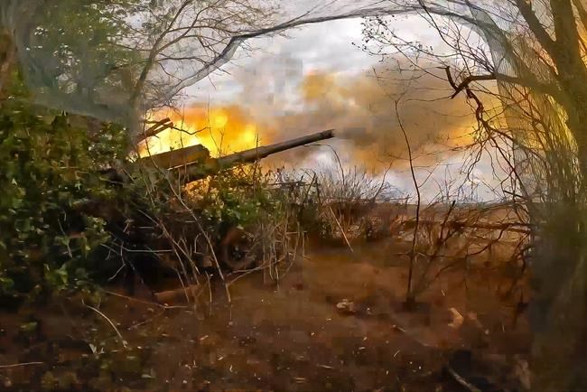 Ukraine’s army retreats from positions as Russia gets closer to seizing strategically important town | iNFOnews.ca Ukraine’s army retreats from positions as Russia gets closer to seizing strategically important town | iNFOnews.ca