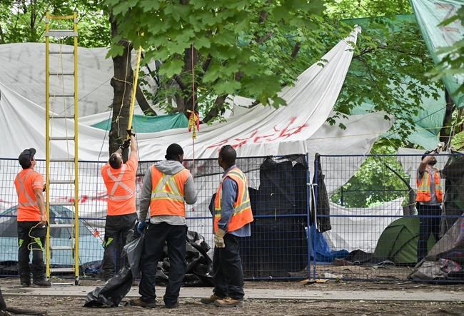 Pro-Palestinian protesters cleared in downtown Montreal, encampment at McGill remains | iNFOnews.ca Pro-Palestinian protesters cleared in downtown Montreal, encampment at McGill remains | iNFOnews.ca