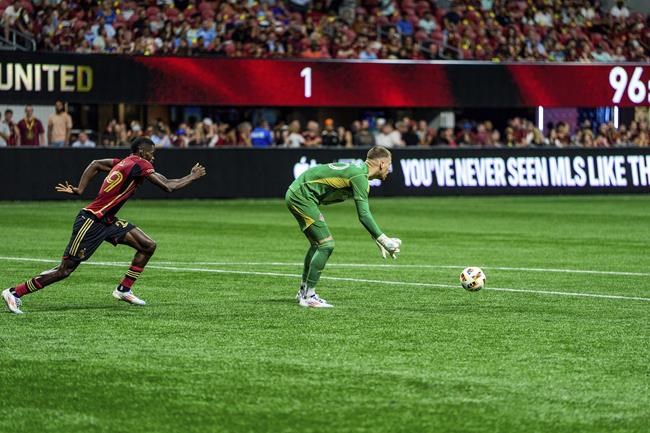Teammates, fellow goalkeepers rally around Toronto FC's Gavran after freakish goal | iNFOnews.ca