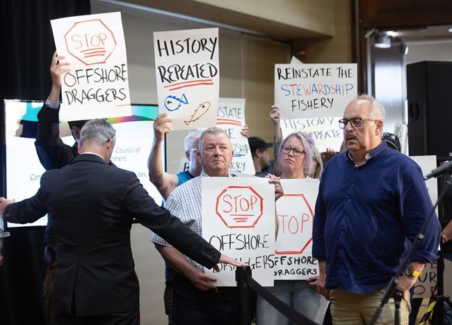 Newfoundland fishers protest interrupts environment ministers' press conference | iNFOnews.ca