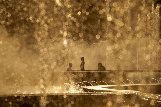 'It's hell outside': Sizzling heat wave in parts of southern and central Europe prompts alerts | iNFOnews.ca 'It's hell outside': Sizzling heat wave in parts of southern and central Europe prompts alerts | iNFOnews.ca