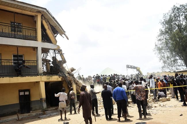 The collapse of a school in northern Nigeria leaves 22 students dead, officials say | iNFOnews.ca