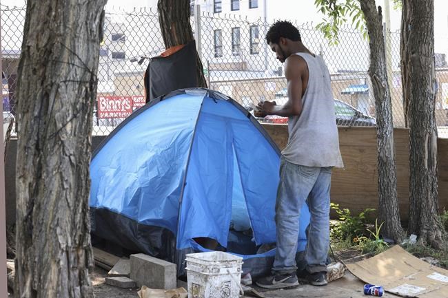 Chicago removing homeless encampment ahead of Democratic National Convention | iNFOnews.ca