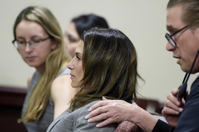 Inside the courtroom as case dismissed against Alec Baldwin in fatal shooting of cinematographer | iNFOnews.ca Inside the courtroom as case dismissed against Alec Baldwin in fatal shooting of cinematographer | iNFOnews.ca