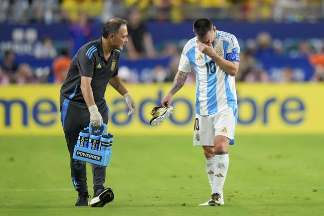 Toronto FC coach John Herdman gets Messi injury update from unlikely source | iNFOnews.ca Toronto FC coach John Herdman gets Messi injury update from unlikely source | iNFOnews.ca