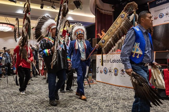Canada apologizes to nine First Nations after labelling Dakota and Lakota as refugees | iNFOnews.ca Canada apologizes to nine First Nations after labelling Dakota and Lakota as refugees | iNFOnews.ca