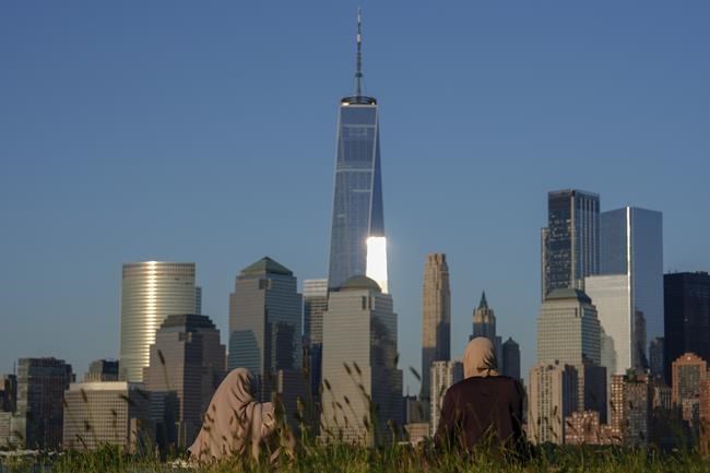 A meteor streaked over the NYC skyline before disintegrating over New Jersey | iNFOnews.ca
