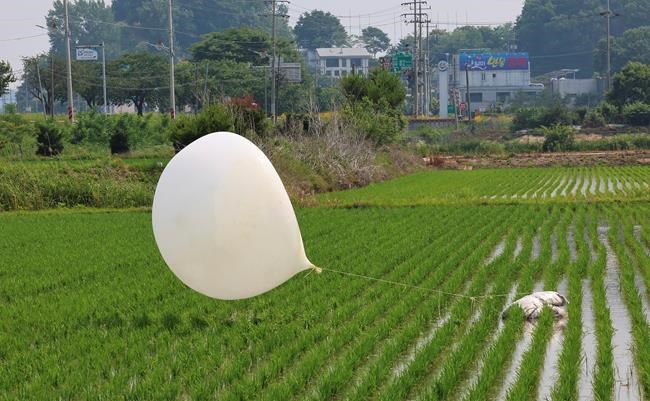 South Korea restarts propaganda broadcasts across border in reaction to North's balloon launches | iNFOnews.ca South Korea restarts propaganda broadcasts across border in reaction to North's balloon launches | iNFOnews.ca