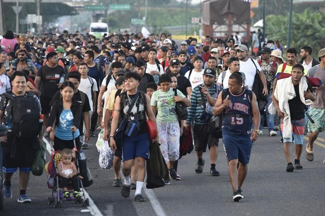A group of 2,000 migrants advance through southern Mexico in hopes of reaching the US | iNFOnews.ca