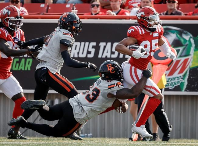 Maier throws for three touchdowns, leads Stampeders to 25-24 win over Lions | iNFOnews.ca