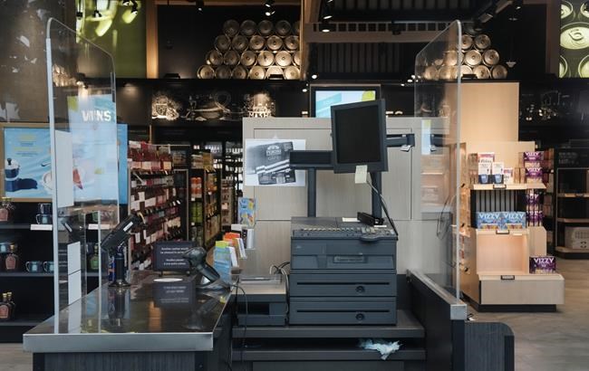 10,000 unionized employees return to work, stores to reopen Tuesday: LCBO | iNFOnews.ca 10,000 unionized employees return to work, stores to reopen Tuesday: LCBO | iNFOnews.ca
