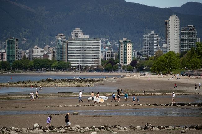 Bodies of two women found near beaches along Vancouver's English Bay: police | iNFOnews.ca