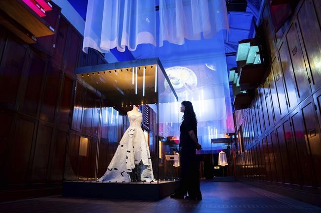 Taylor Swift's museum era is on full display at London's V&A | iNFOnews.ca Taylor Swift's museum era is on full display at London's V&A | iNFOnews.ca
