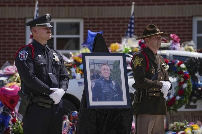 Indiana man competent for trial in police officer's killing | iNFOnews.ca