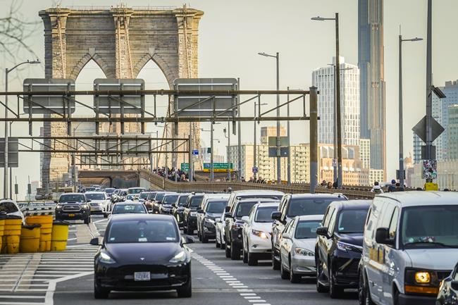 Transit and environmental advocates sue NY governor over decision to halt Manhattan congestion toll | iNFOnews.ca