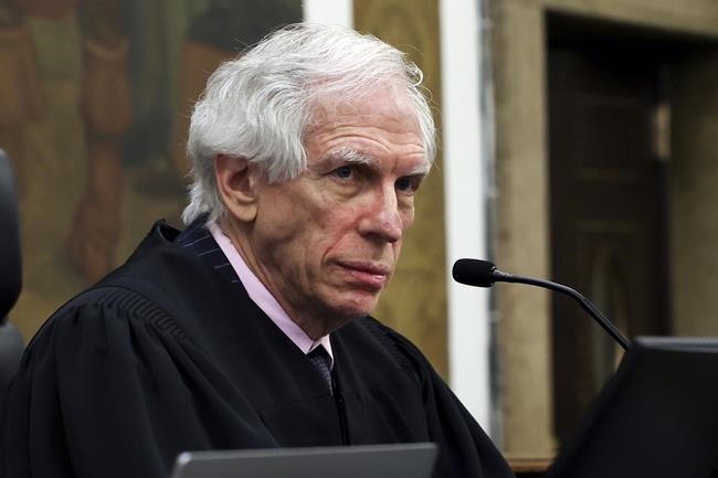 Judge in Trump's civil fraud case says he won't recuse himself over 'nothingburger' encounter | iNFOnews.ca Judge in Trump's civil fraud case says he won't recuse himself over 'nothingburger' encounter | iNFOnews.ca